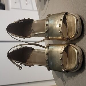 SIZE 9 GOLD WEDGES MIX NO. 6